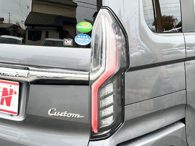 HONDA N BOX CUSTOM 2018