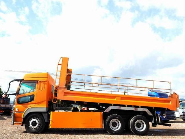 MITSUBISHI FUSOU SUPER GREAT 2014