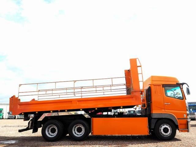 MITSUBISHI FUSOU SUPER GREAT 2014