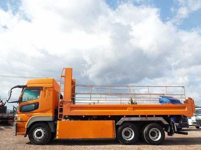 MITSUBISHI FUSOU SUPER GREAT 2014