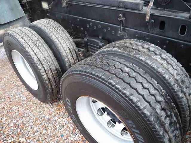 MITSUBISHI FUSOU SUPER GREAT 2014