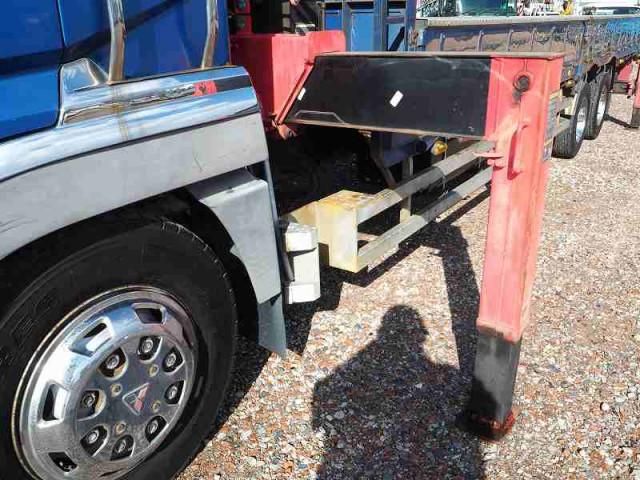 MITSUBISHI FUSOU SUPER GREAT 2005