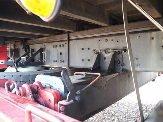 MITSUBISHI FUSOU SUPER GREAT 2005