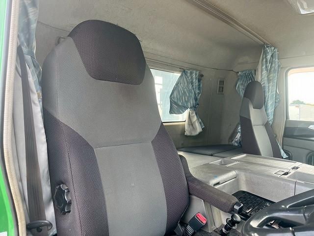 MITSUBISHI FUSOU SUPER GREAT 2015