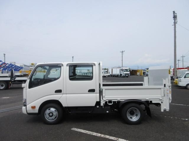 HINO DUTRO 2025