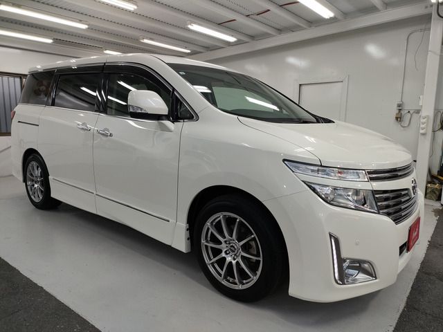NISSAN ELGRAND 2011