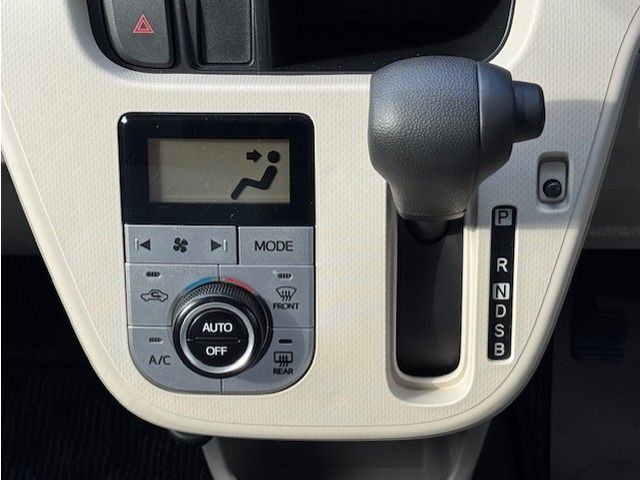 DAIHATSU MOVE 4WD 2015