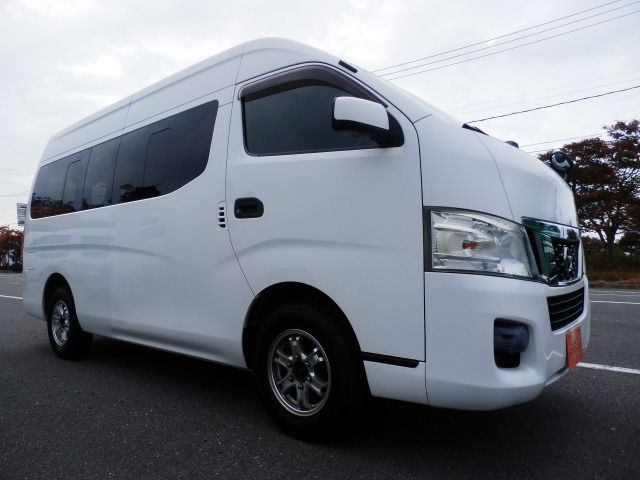 NISSAN NV350 CARAVAN 4WD 2013