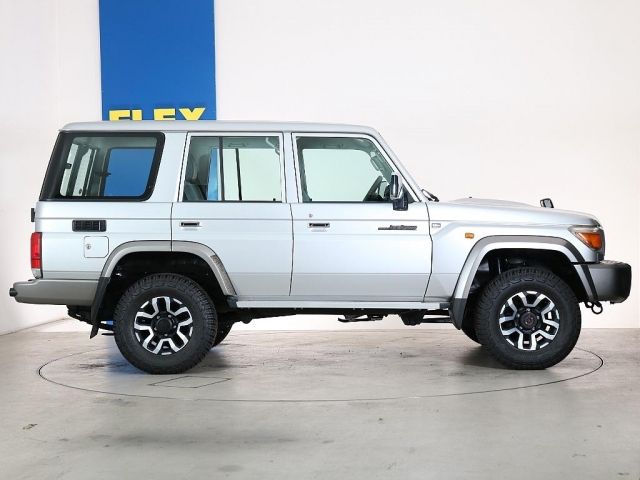 TOYOTA LANDCRUISER van 2015