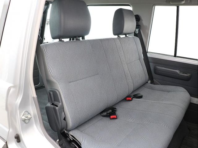 TOYOTA LANDCRUISER van 2015