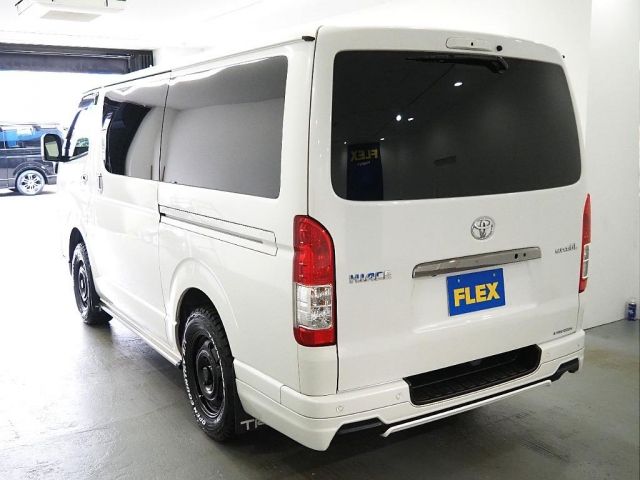 TOYOTA HIACE van 4WD 2021