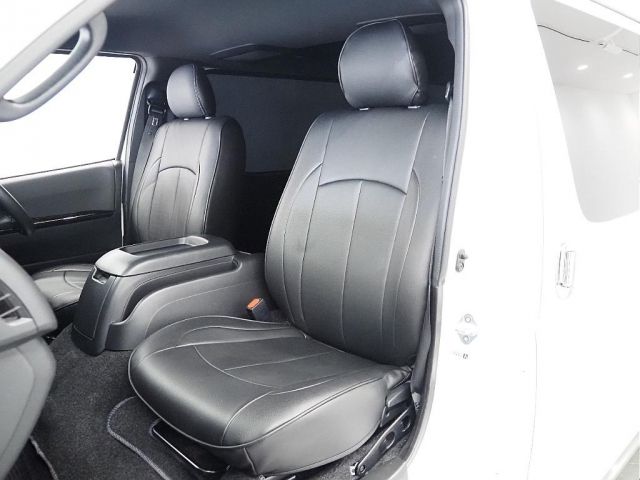 TOYOTA HIACE van 4WD 2021