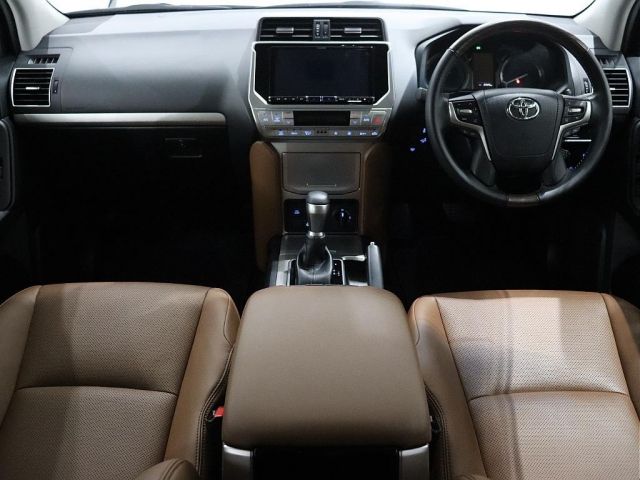 TOYOTA LANDCRUISER PRADO 2021