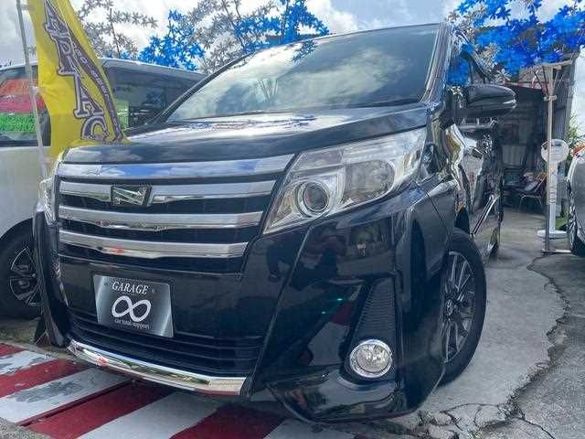 TOYOTA NOAH 2014