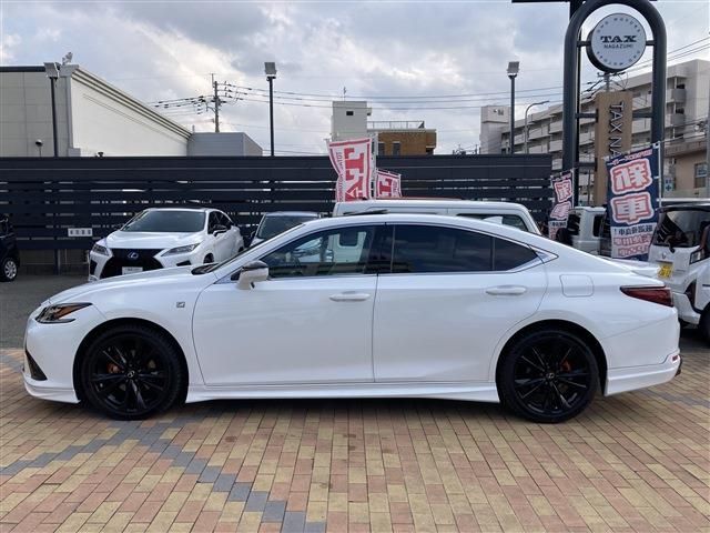 TOYOTA LEXUS ES300h 2023