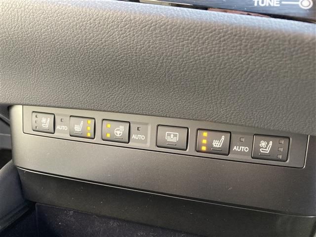 TOYOTA LEXUS ES300h 2023