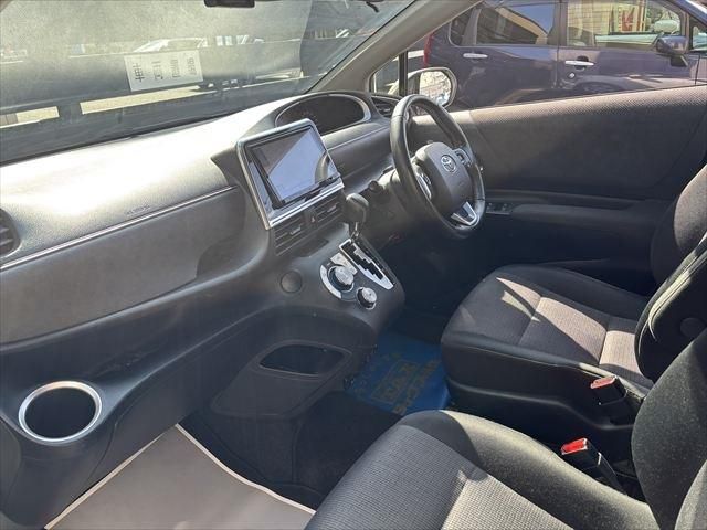 TOYOTA SIENTA HYBRID 2020