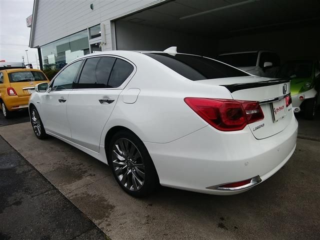 HONDA LEGEND HYBRID 2016