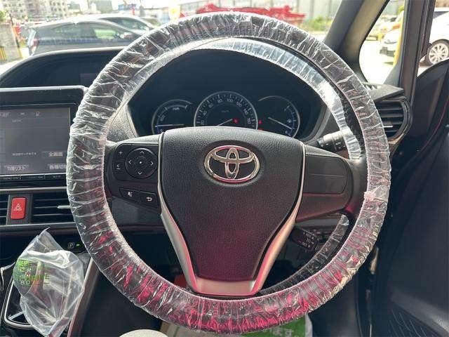 TOYOTA ESQUIRE HYBRID 2014