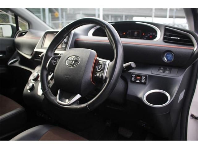 TOYOTA SIENTA HYBRID 2019