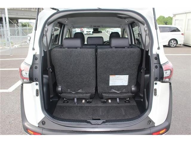 TOYOTA SIENTA HYBRID 2019