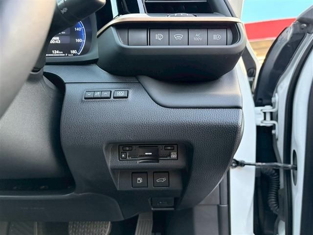 TOYOTA CROWN SPORT 2024