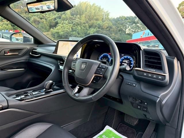 TOYOTA CROWN SPORT 2024