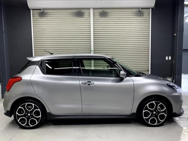 SUZUKI SWIFT 2023