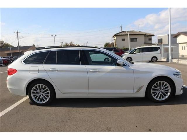 BMW BMW 5series TOURING 2017