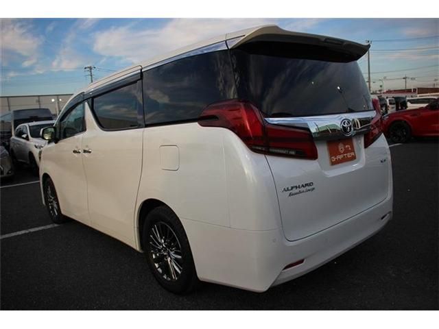 TOYOTA ALPHARD 2018