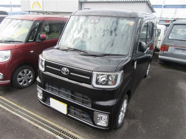 TOYOTA PIXIS MEGA 2020