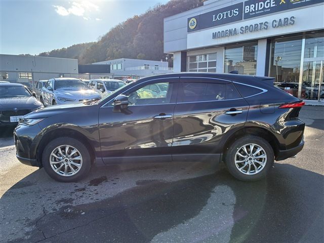 TOYOTA HARRIER 4WD 2020