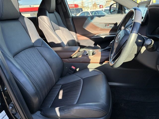 TOYOTA HARRIER 4WD 2020