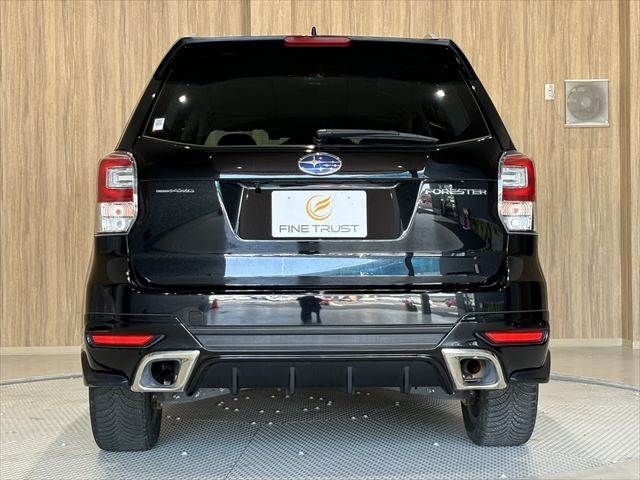 SUBARU FORESTER 2016