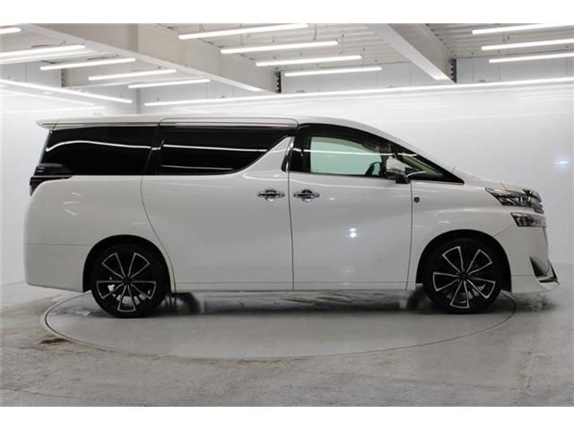 TOYOTA VELLFIRE 2020