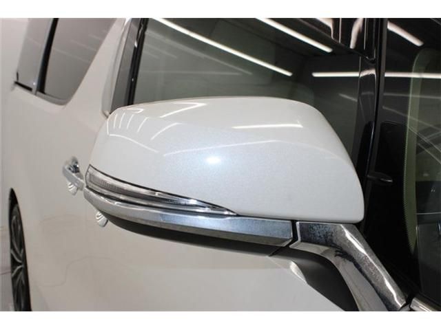 TOYOTA VELLFIRE 2020