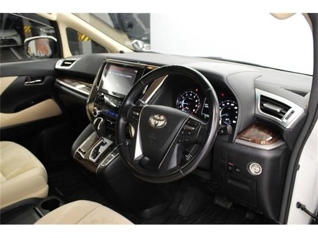 TOYOTA VELLFIRE 2020