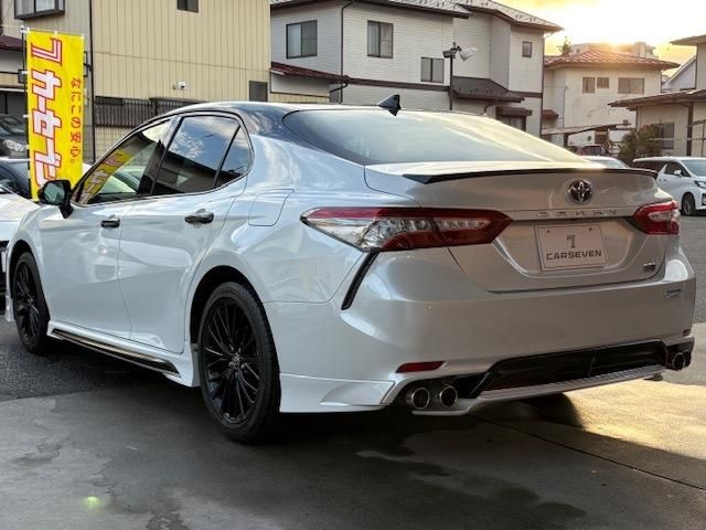 TOYOTA CAMRY HYBRID 2021