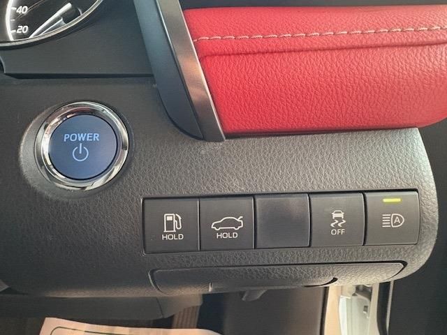 TOYOTA CAMRY HYBRID 2021