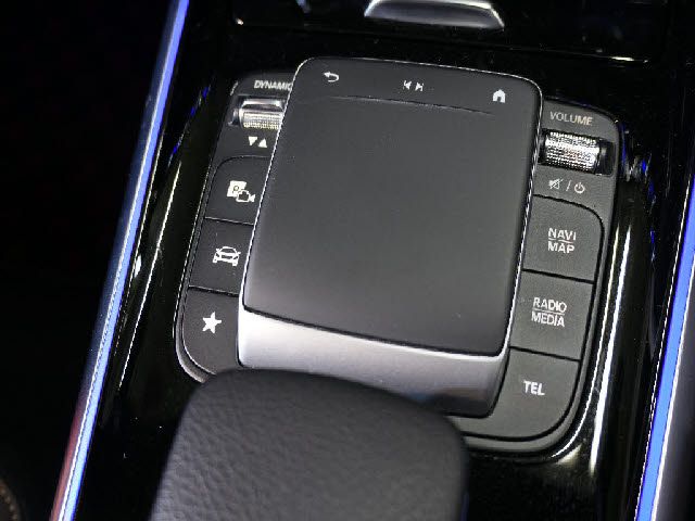 MERCEDES BENZ MERCEDES BENZ GLA class 2021