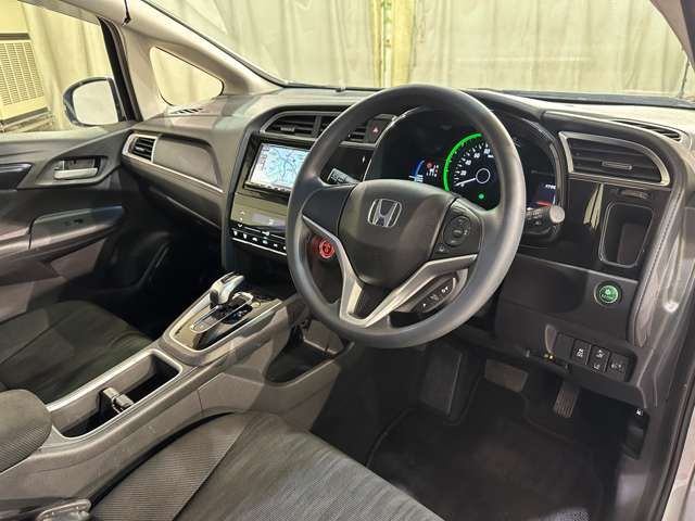 HONDA SHUTTLE HYBRID 2022