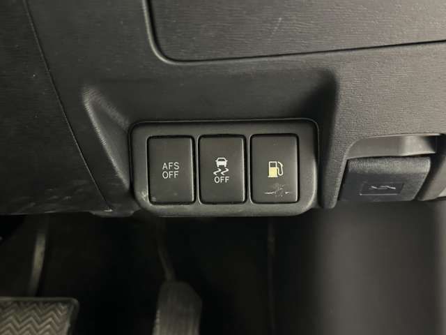 TOYOTA AVENSISWAGON 2012