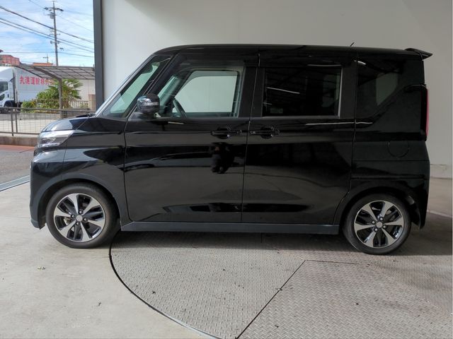 MITSUBISHI ek X SPACE 2021