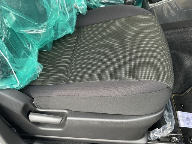 SUZUKI JIMNY NOMADE 2025