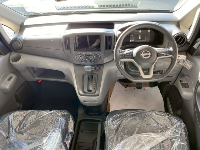 NISSAN NV200 VANETTE van 2025