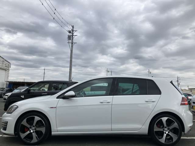 VOLKSWAGEN VOLKSWAGEN GOLF 2017