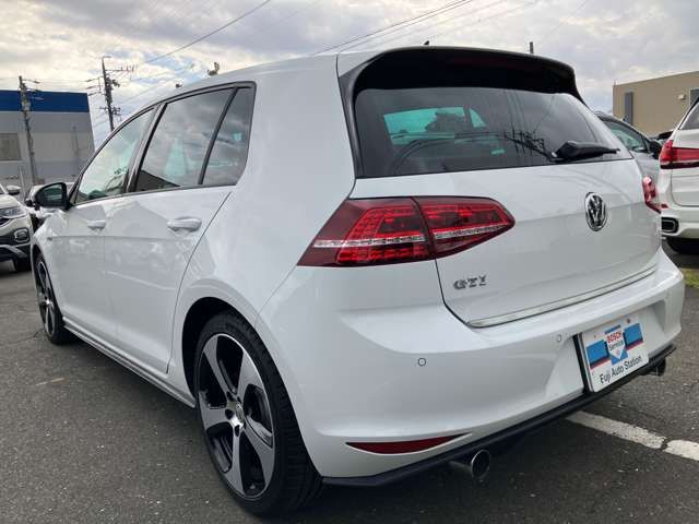 VOLKSWAGEN VOLKSWAGEN GOLF 2017