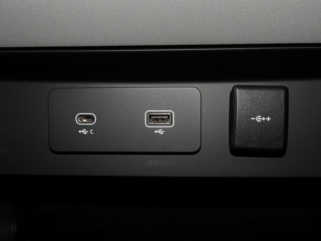 ROVER ROVER DEFENDER 2023