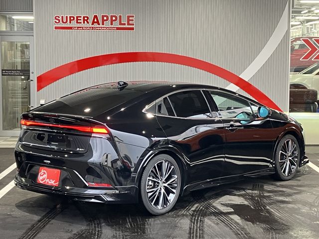 TOYOTA PRIUS 4WD 2024