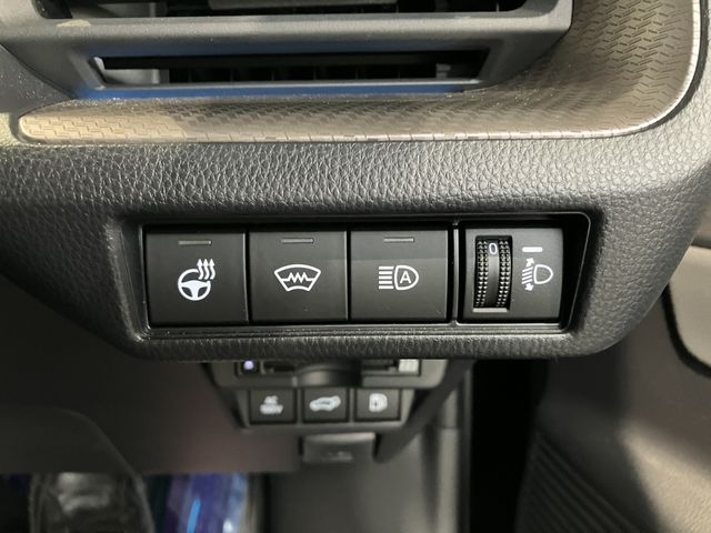 TOYOTA PRIUS 4WD 2024